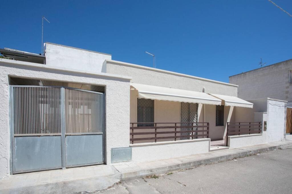 Casa La Torre Apartment Torre Lapillo Exterior photo