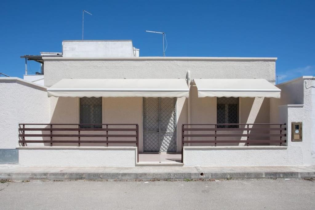 Casa La Torre Apartment Torre Lapillo Exterior photo